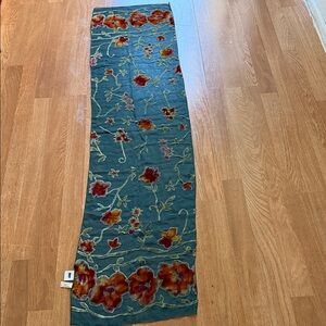 Elegant Floral Scarf in Teal and Red